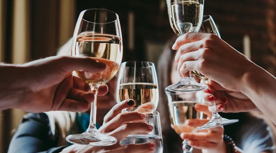 Prosecco vs Champagne: How to Use Prosecco as an Alternative